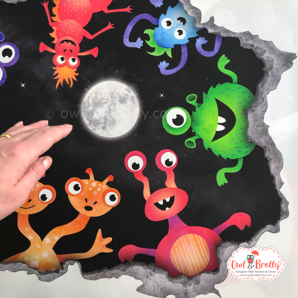 Hole in the wall wall sticker - monsters and aliens - Image 2