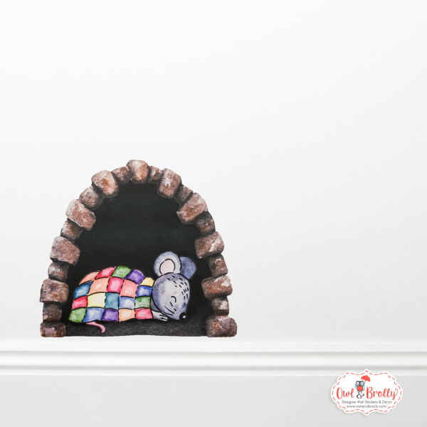 Watercolour Sleeping Mouse in Mouse Hole