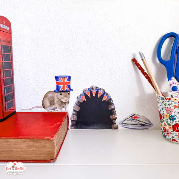Watercolour Mouse Union Jack Bunting Mouse Hole Wall Sticker (Smaller Spaces collection)